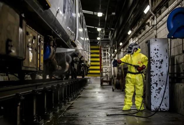 cleaning-at-neville-hill-depot-1