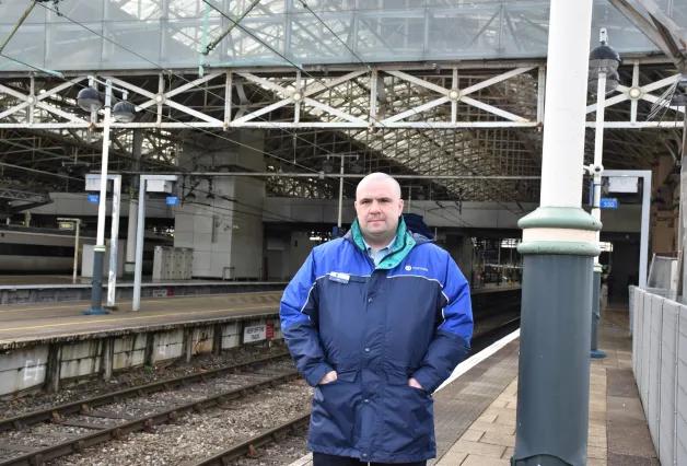 xsfk7-p62bu-vl8v5-3uers-ie60n