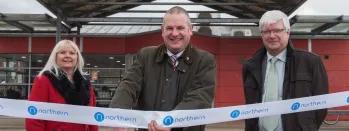 Pete Myers cuts ribbon at Goole pete-at-goole