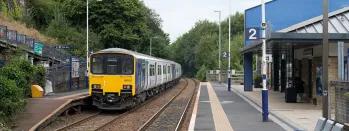 rmt-strikes-dnt-notice-december-2022-northern-train-at-station