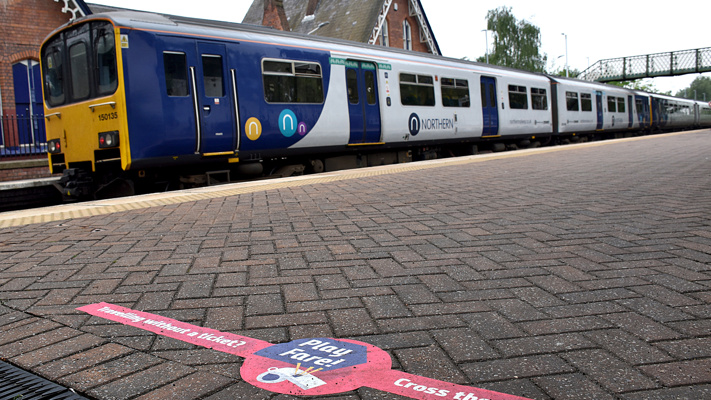 Dont cross the line 1