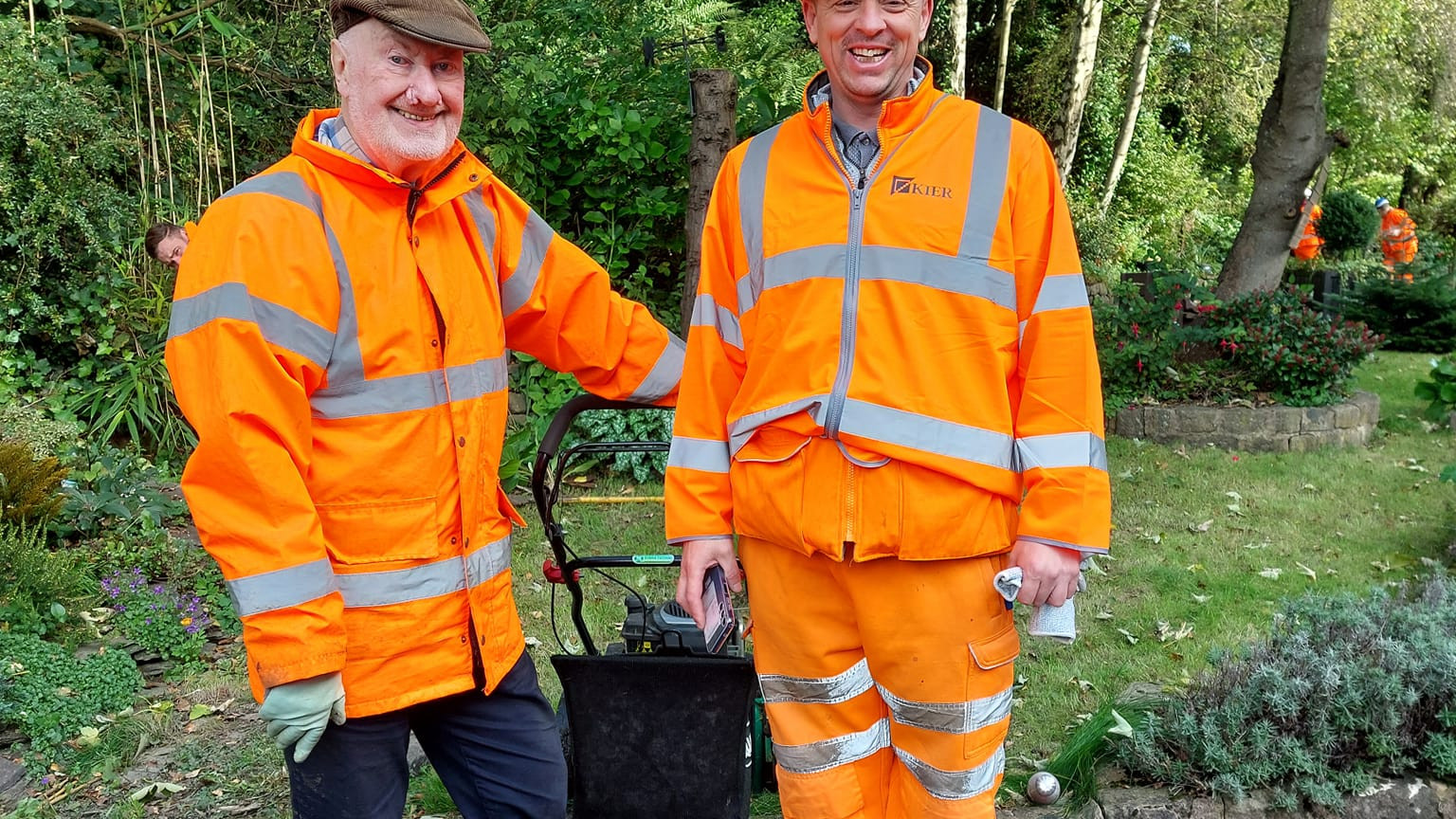 This image shows volunteers at Hindley station (3)